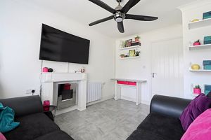 Living Room- click for photo gallery